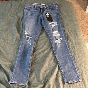 Levi’s 711 skinny jeans size 30